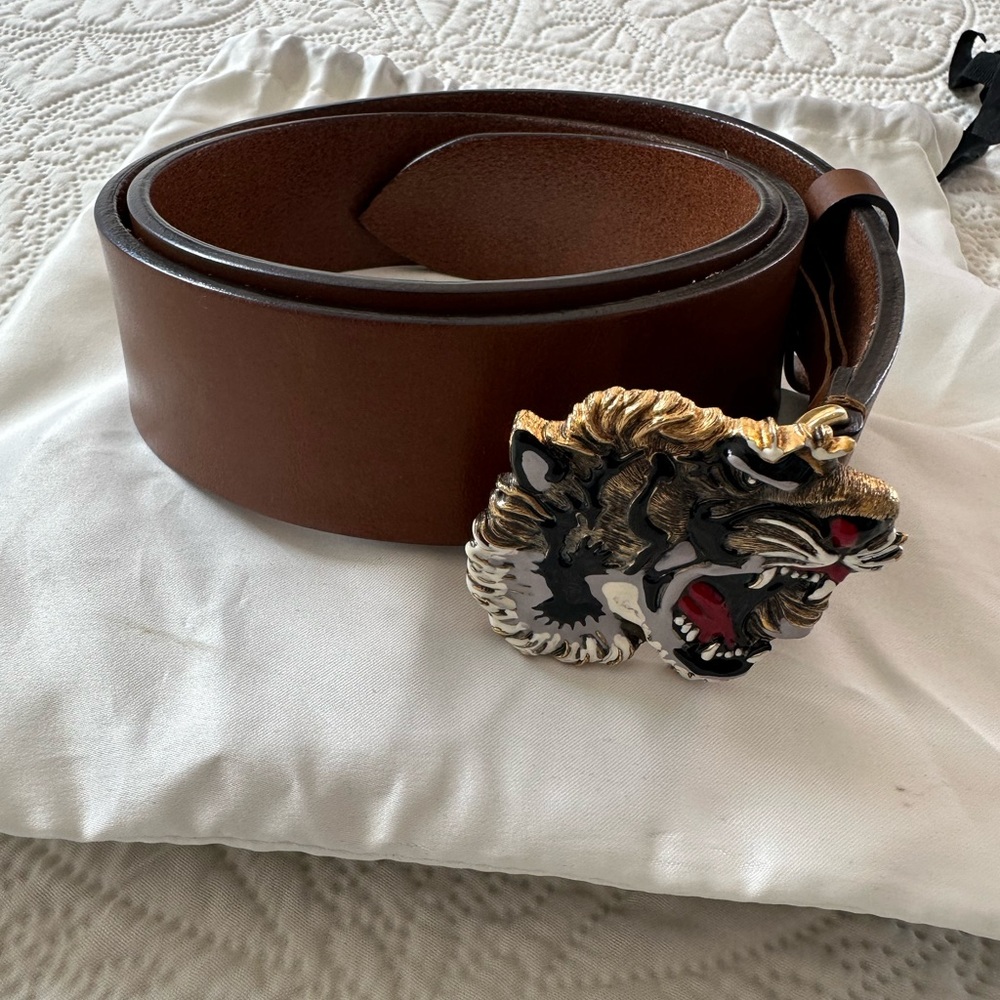Gucci belt